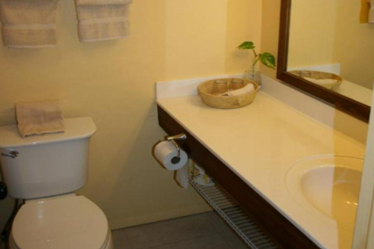 Hotel On The Cay Кристианстед Екстериор снимка