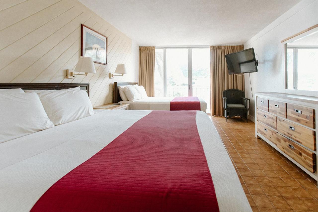 Hotel On The Cay Кристианстед Екстериор снимка