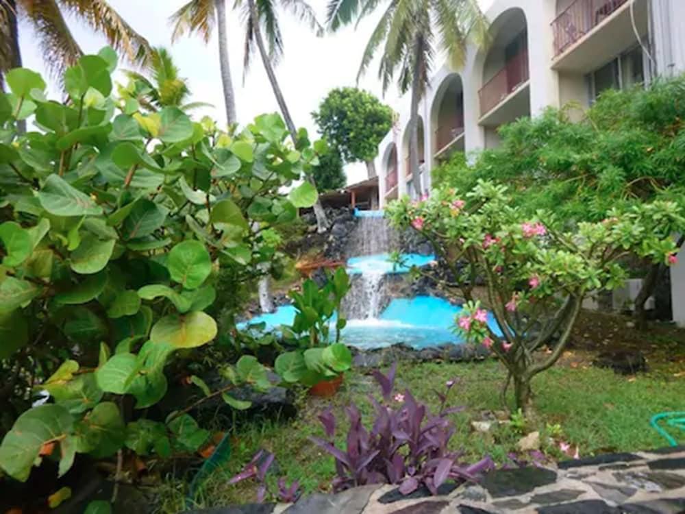 Hotel On The Cay Кристианстед Екстериор снимка