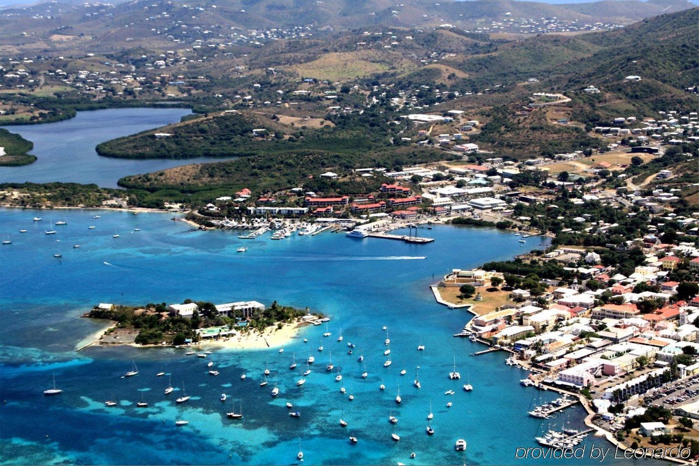 Hotel On The Cay Кристианстед Екстериор снимка