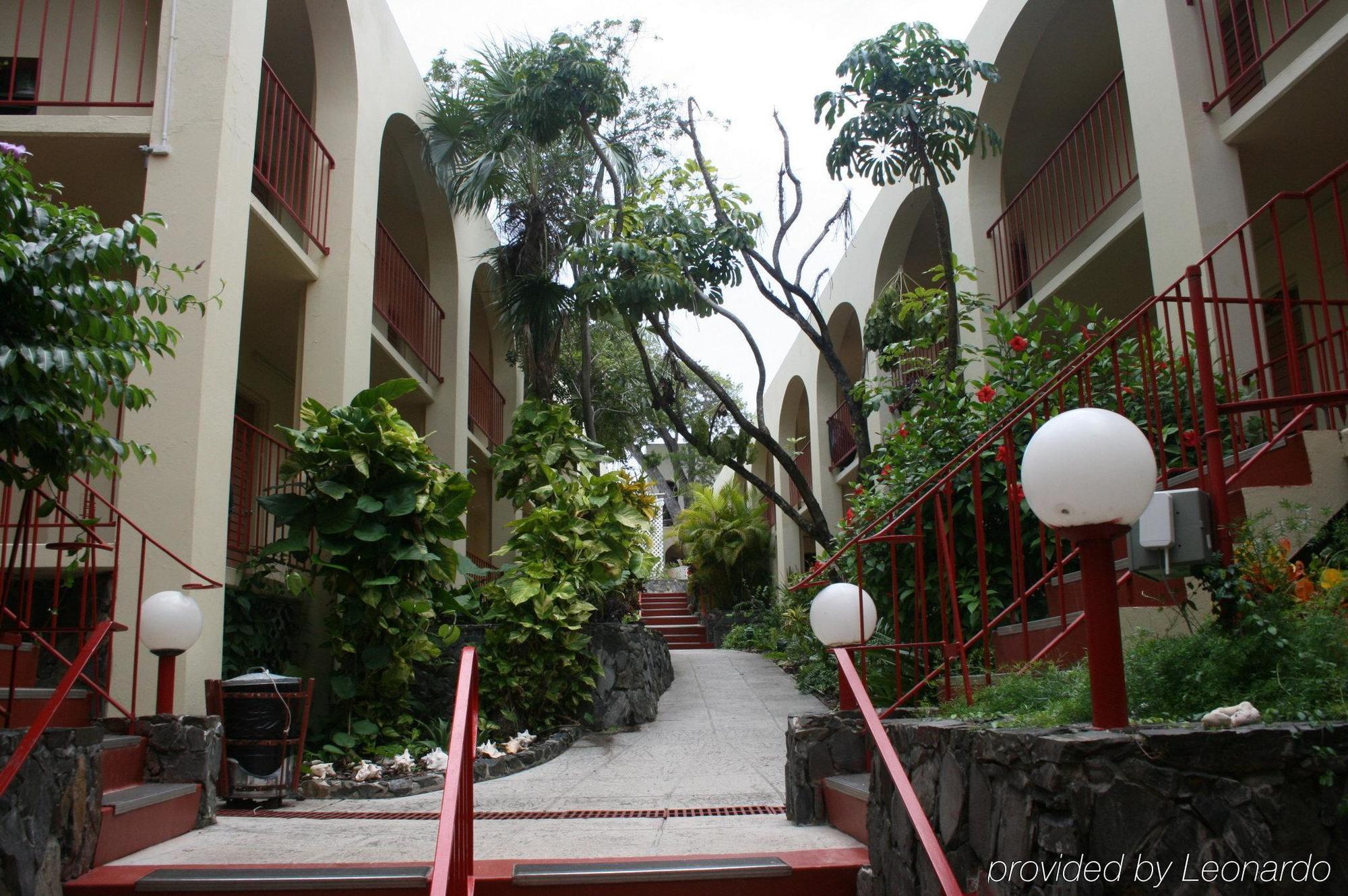 Hotel On The Cay Кристианстед Екстериор снимка