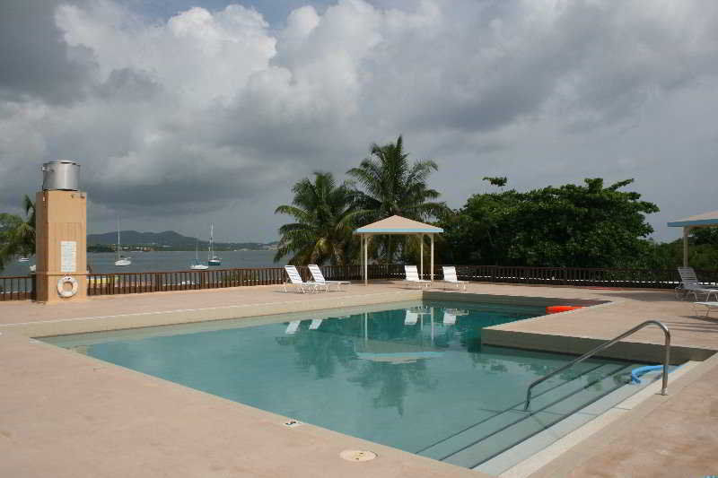 Hotel On The Cay Кристианстед Екстериор снимка