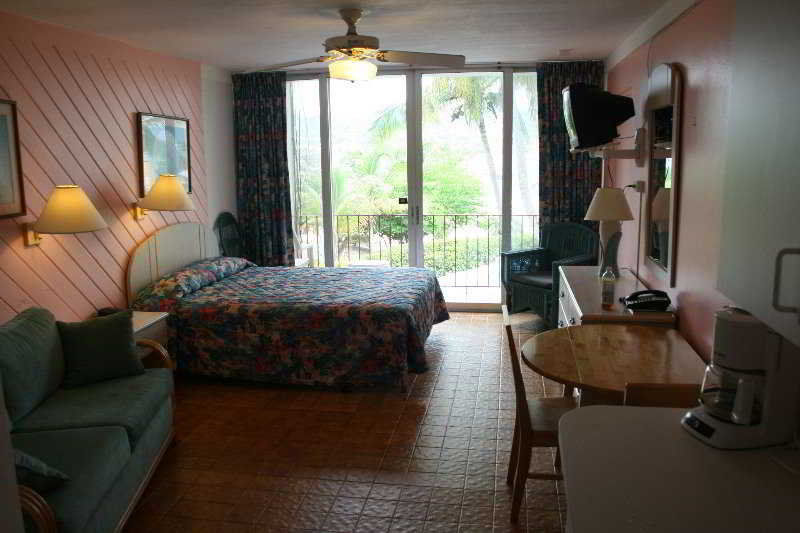 Hotel On The Cay Кристианстед Екстериор снимка