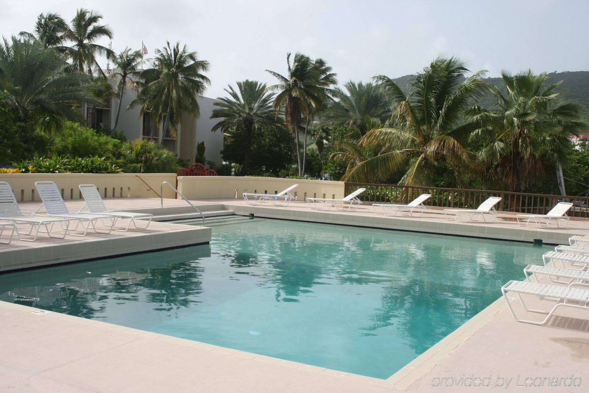 Hotel On The Cay Кристианстед Екстериор снимка
